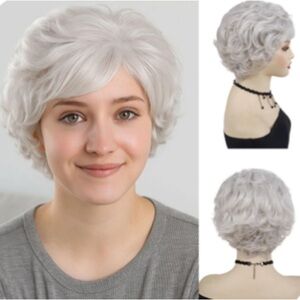 Synthetic Short Grey Curly Wigs for Senior Women Silver